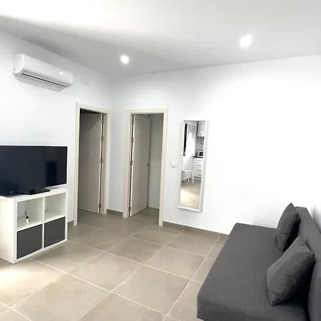 Encantador En Apartment